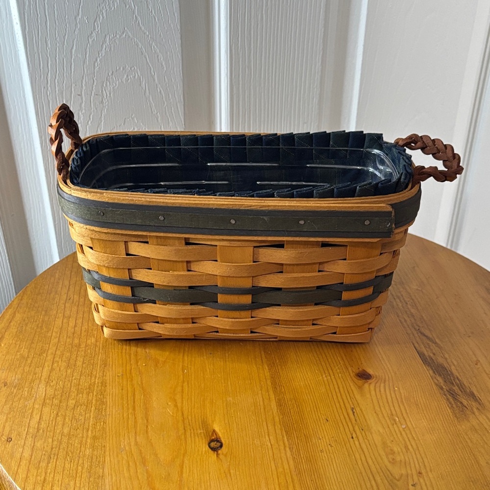 1997 Longaberger Handcrafted Woven Basket with Handles